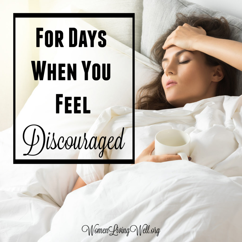 We all have days, or even seasons of life, when we feel discouraged. Here are 8 things we can learn from the life of Elijah in those times of discouragement.  #Biblestudy #1Kings #WomensBibleStudy #GoodMorningGirls