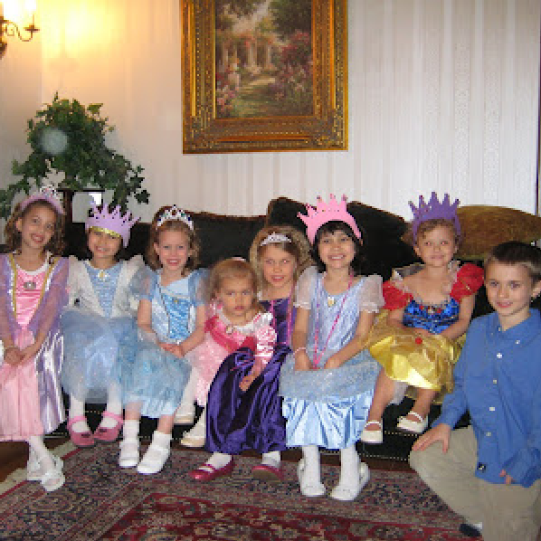 How To Throw a Cinderella Princess Party