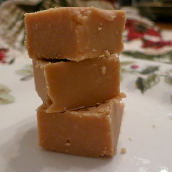 Easy Peanut Butter Fudge in the Microwave