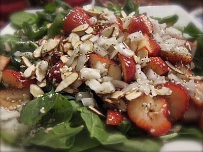 salad strawberry spinach